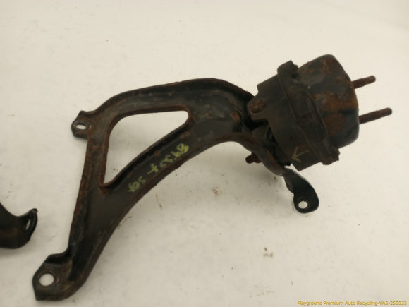 Cadillac Eldorado Pair Of Engine Mount Brackets