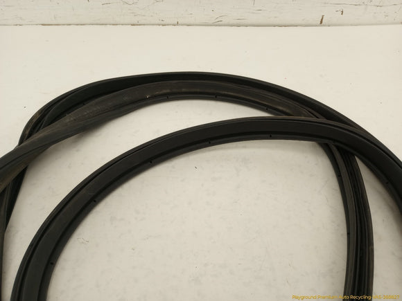 Mitsubishi Eclipse Trunk Lid Seal Weatherstrip