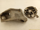 Alfa Romeo Stelvio Pair Of Engine Mount Supports-9