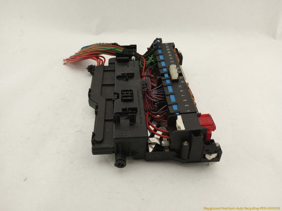 BMW 323i Cabin Fuse Box