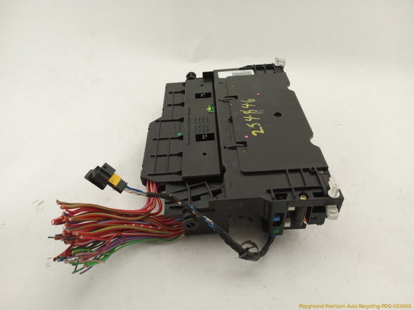 BMW 323i Cabin Fuse Box
