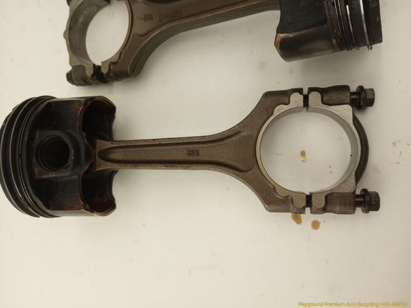 Alfa Romeo Stelvio Engine Piston & Connecting Rods Set