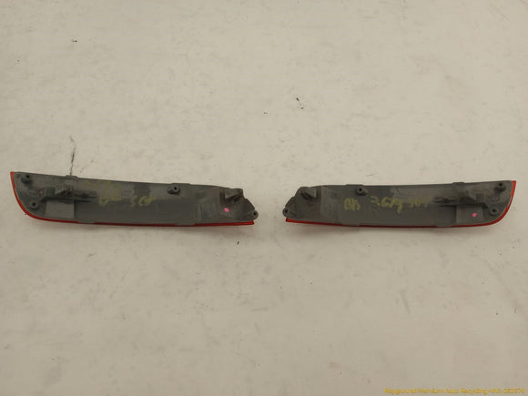 Mitsubishi Eclipse Pair Of Rear Bumper Reflectors