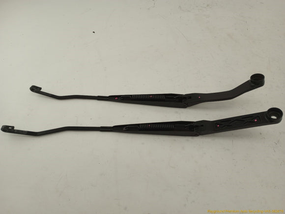 Mitsubishi Eclipse Pair Of Windshield Wiper Arms