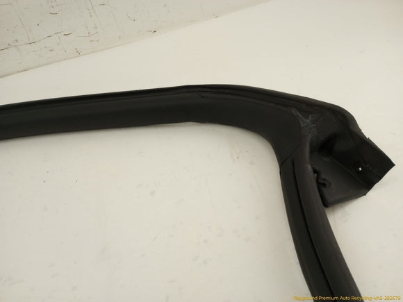 Mitsubishi Eclipse Tailgate Trunk Hatch Seal Weatherstrip