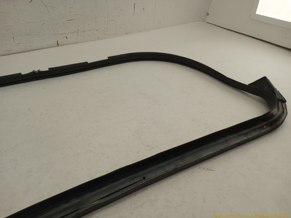 Mitsubishi Eclipse Tailgate Trunk Hatch Seal Weatherstrip