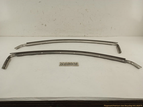 Mitsubishi Eclipse Pair Of Front Door Window Weatherstrip Retainers