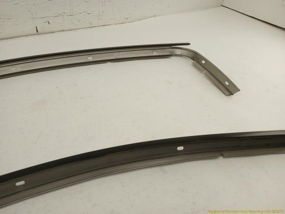 Mitsubishi Eclipse Pair Of Front Door Window Weatherstrip Retainers