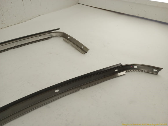 Mitsubishi Eclipse Pair Of Front Door Window Weatherstrip Retainers