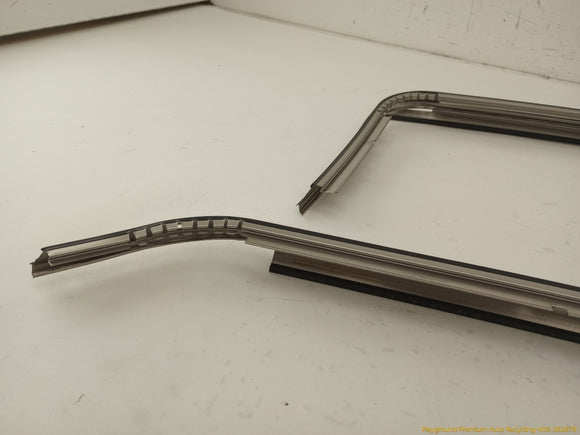 Mitsubishi Eclipse Pair Of Front Door Window Weatherstrip Retainers
