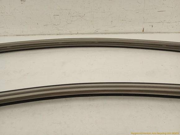 Mitsubishi Eclipse Pair Of Front Door Window Weatherstrip Retainers