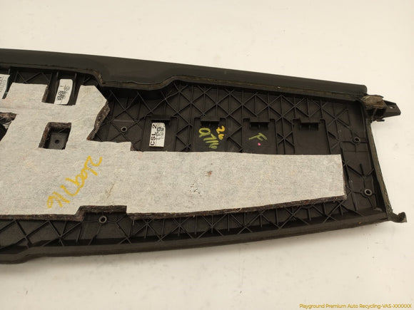 Land Rover Range Rover Upper Dashboard Pad