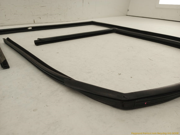 Jeep Cherokee Set Of 4 Window Weatherstrips
