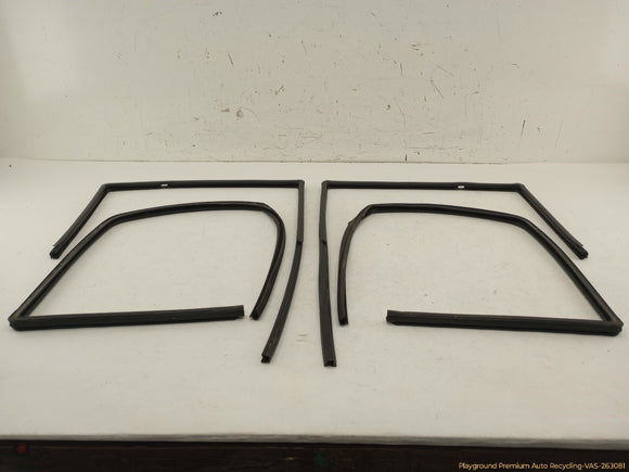 Jeep Cherokee Set Of 4 Window Weatherstrips