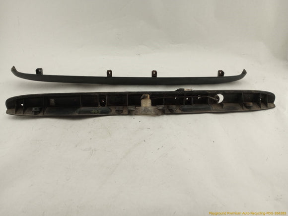 Jeep Cherokee Rear Tailgate License Plate & Handle  Assembly