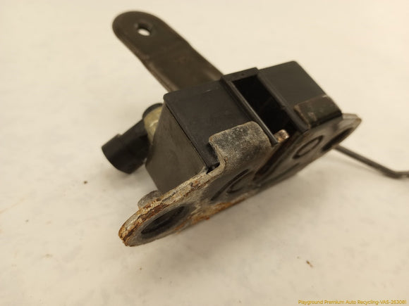 Jeep Cherokee Lower Tailgate Latch Mechanism