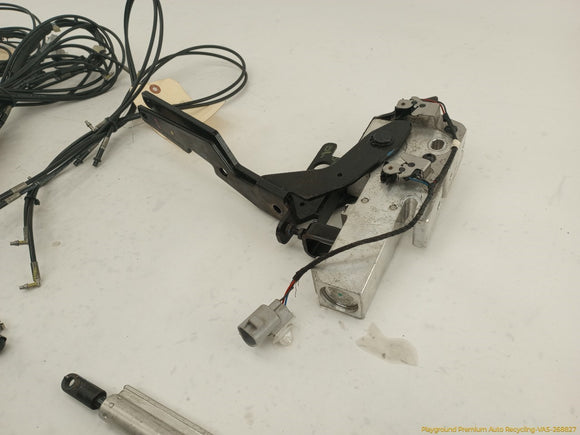 Mitsubishi Eclipse Convertible Top Mechanism & Hydraulic Lift Assembly