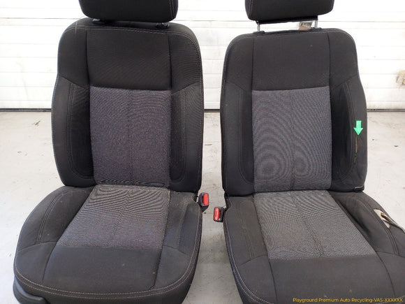 Hummer H3 Pair Of Front Seats