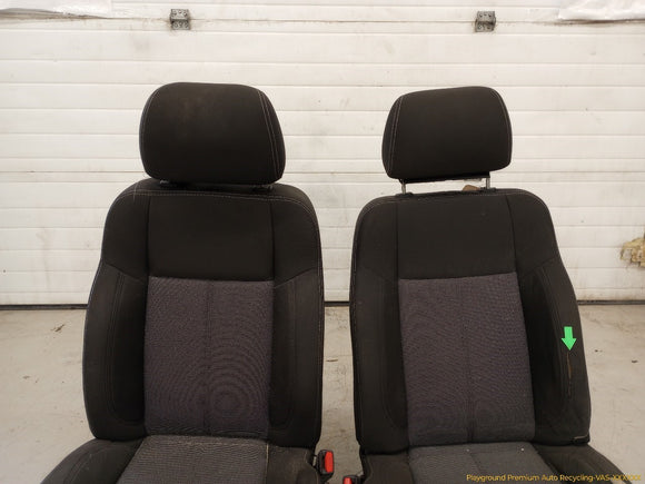 Hummer H3 Pair Of Front Seats