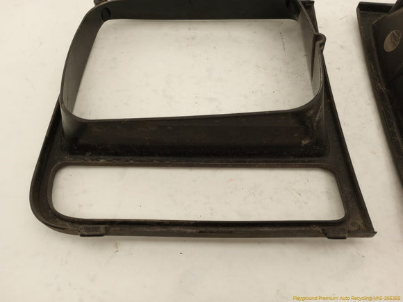 Jeep Cherokee Pair Of Headlight Lamp Bezel Trim