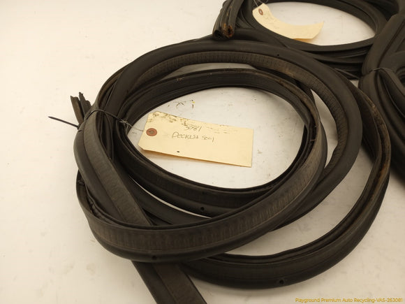 Jeep Cherokee Set Of Car Side Door Seal Weatherstrips