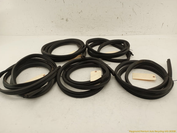 Jeep Cherokee Set Of Car Side Door Seal Weatherstrips