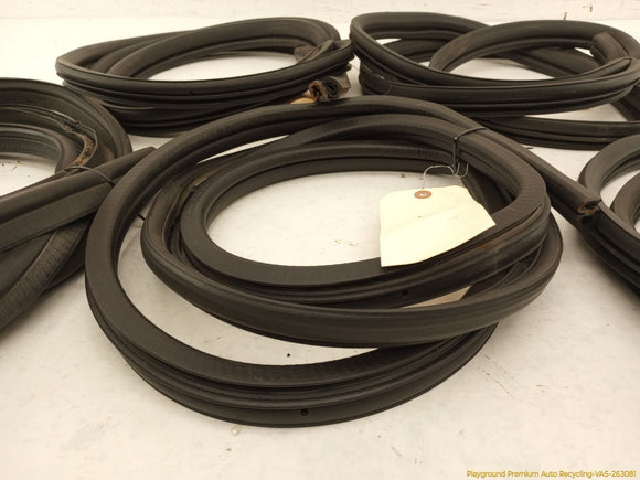 Jeep Cherokee Set Of Car Side Door Seal Weatherstrips