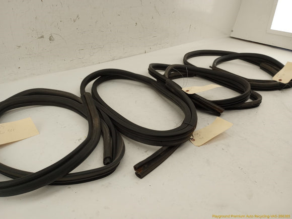 Jeep Cherokee Set Of Car Side Door Seal Weatherstrips
