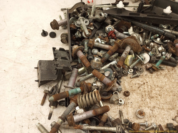 Mazda Speed3 Dismantling Hardware Fasteners Bolts & Nuts