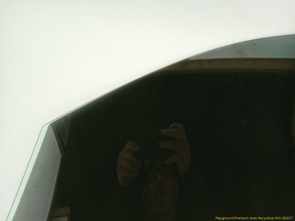 Porsche Cayenne Passenger Front Right Door Glass