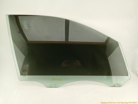 Porsche Cayenne Passenger Front Right Door Glass