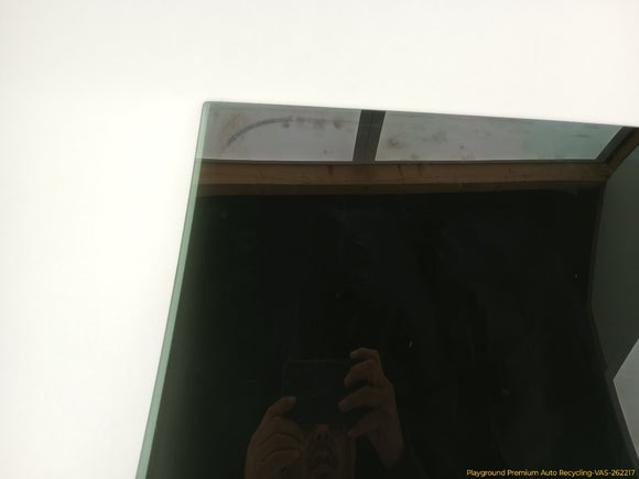 Porsche Cayenne Passenger Rear Right Door Glass