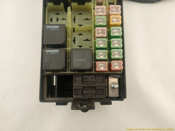 Land Rover LR4 Engine Bay Fuse Box