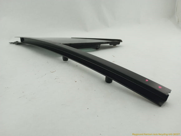 Porsche Cayenne Passenger Right Front Door Vent Glass
