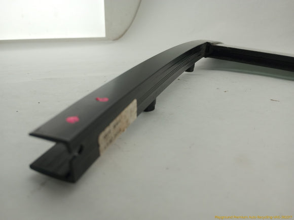 Porsche Cayenne Passenger Right Front Door Vent Glass