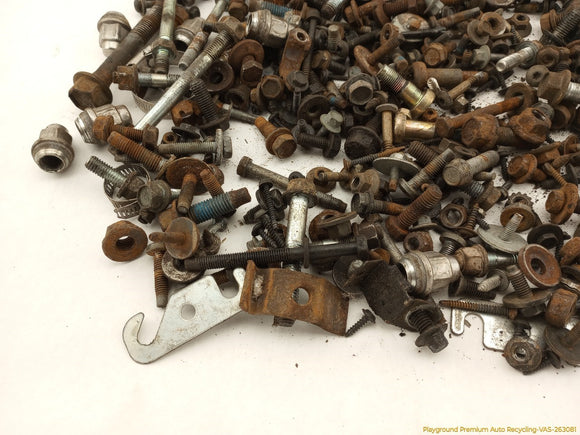 Jeep Cherokee Dismantling Hardware Fasteners Bolts & Nuts