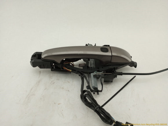 Volvo XC70 Passenger Right Front Door Handle