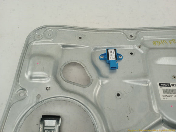 Volvo XC70 Passenger Right Front Window Regulator