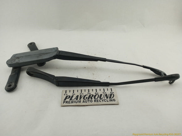 Porsche Cayenne Pair Of Windshield Wiper Arms