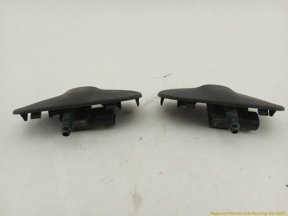 Porsche Cayenne Pair Of Windshield Wiper Nozzles