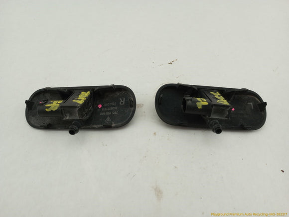 Porsche Cayenne Pair Of Windshield Wiper Nozzles