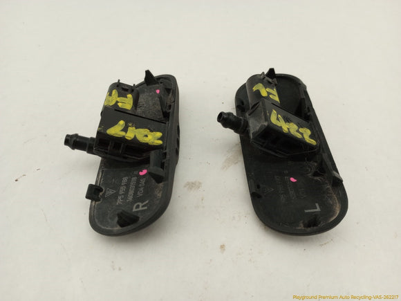 Porsche Cayenne Pair Of Windshield Wiper Nozzles