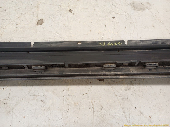Porsche Cayenne Driver Left Rocker Panel Side Skirt