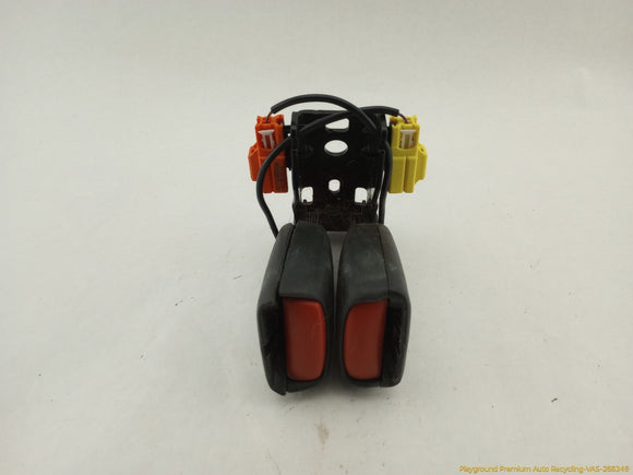 Volvo XC70 Rear Seat Belt Buckle