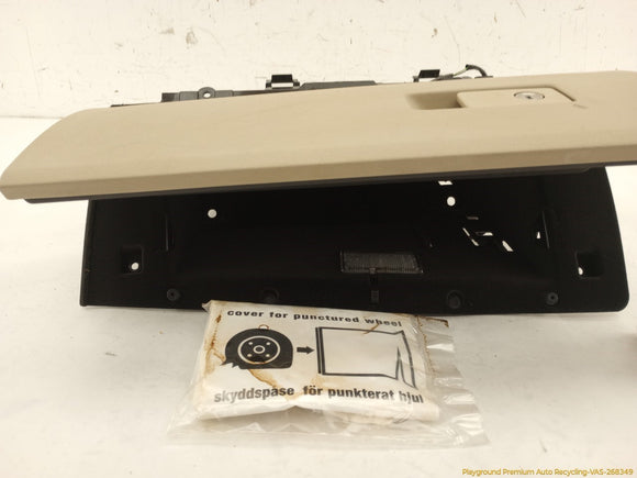 Volvo XC70 Glove Box