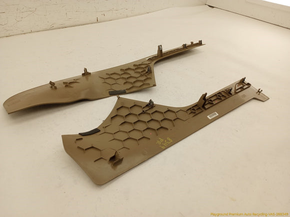 Volvo XC70 Pair Of Front Quarter Trim