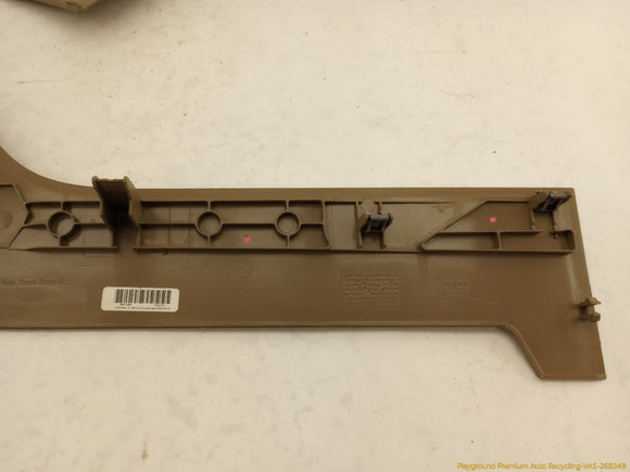 Volvo XC70 Pair Of Front Quarter Trim