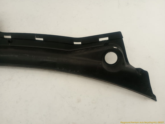 Porsche Cayenne Cowl Vent Panel