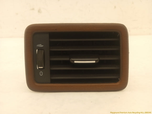Volvo XC70 Set Of Dash Air Vents