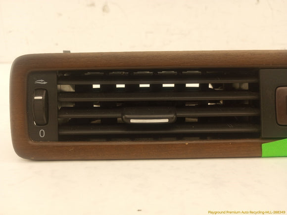 Volvo XC70 Set Of Dash Air Vents